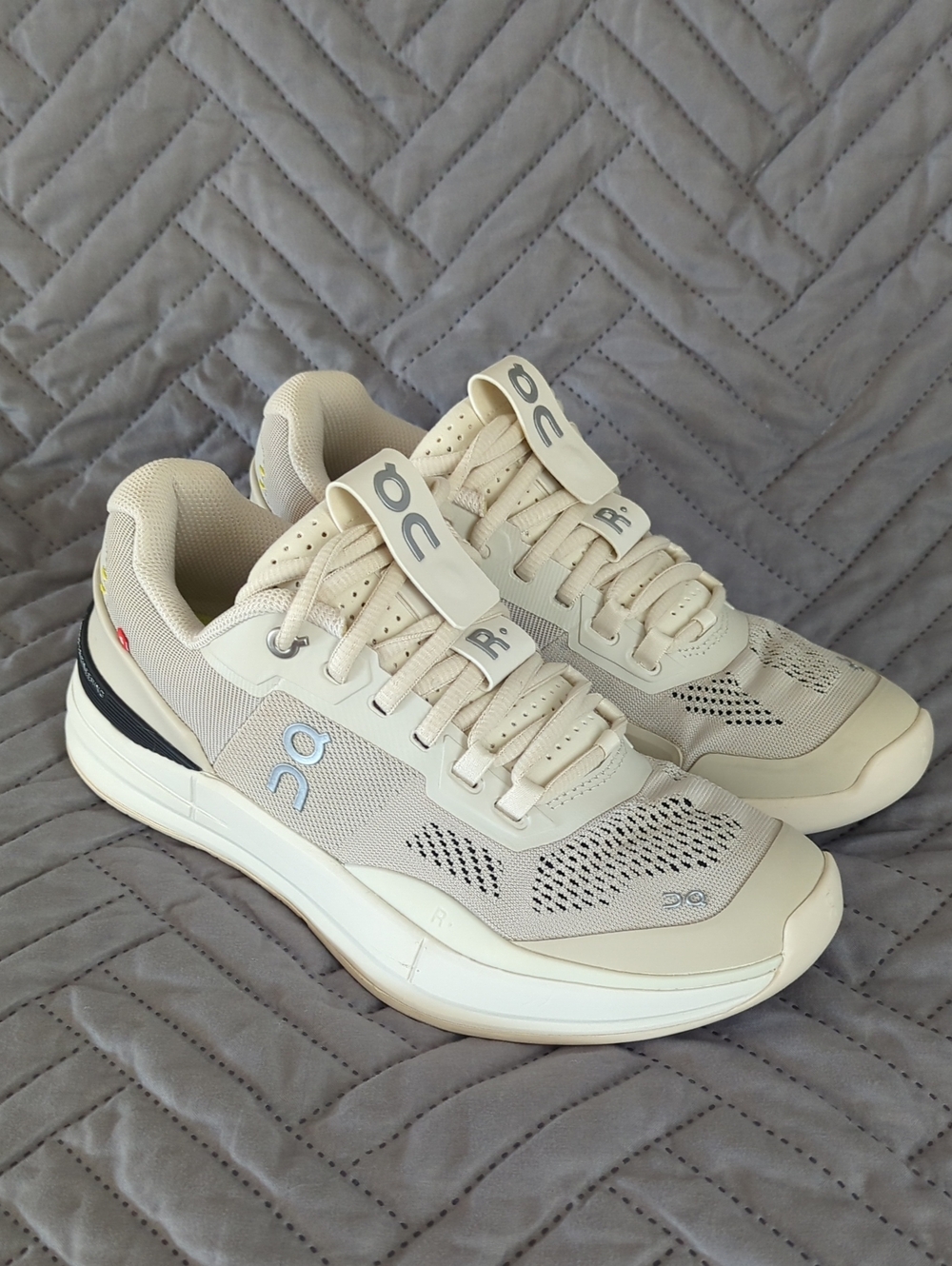 On Running THE ROGER Pro Tennis Shoes Sand Ivory Women’s 8